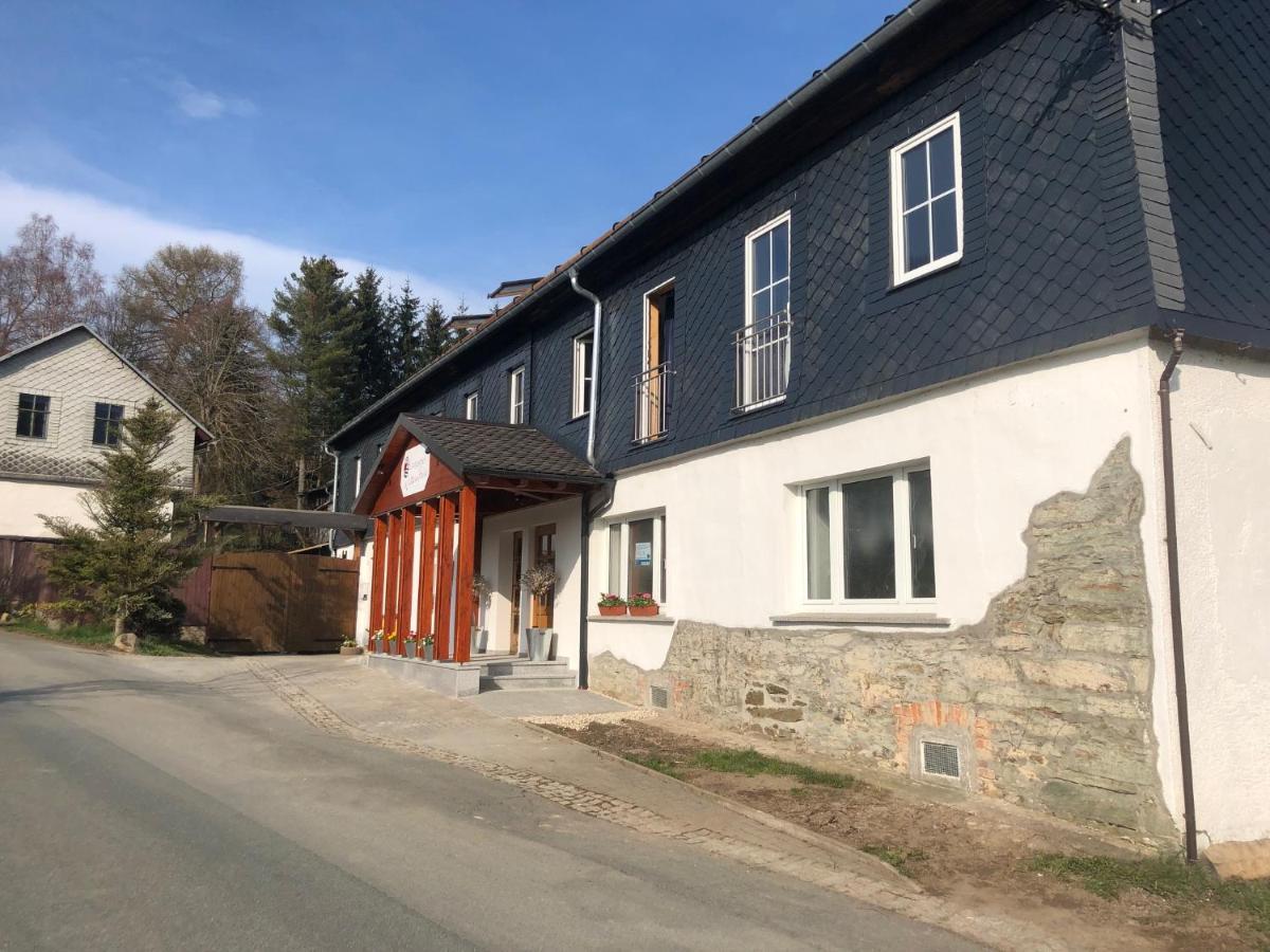 Landgasthof Wetteraperle Raila ภายนอก รูปภาพ